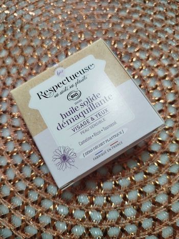 Huile solide demaquillante