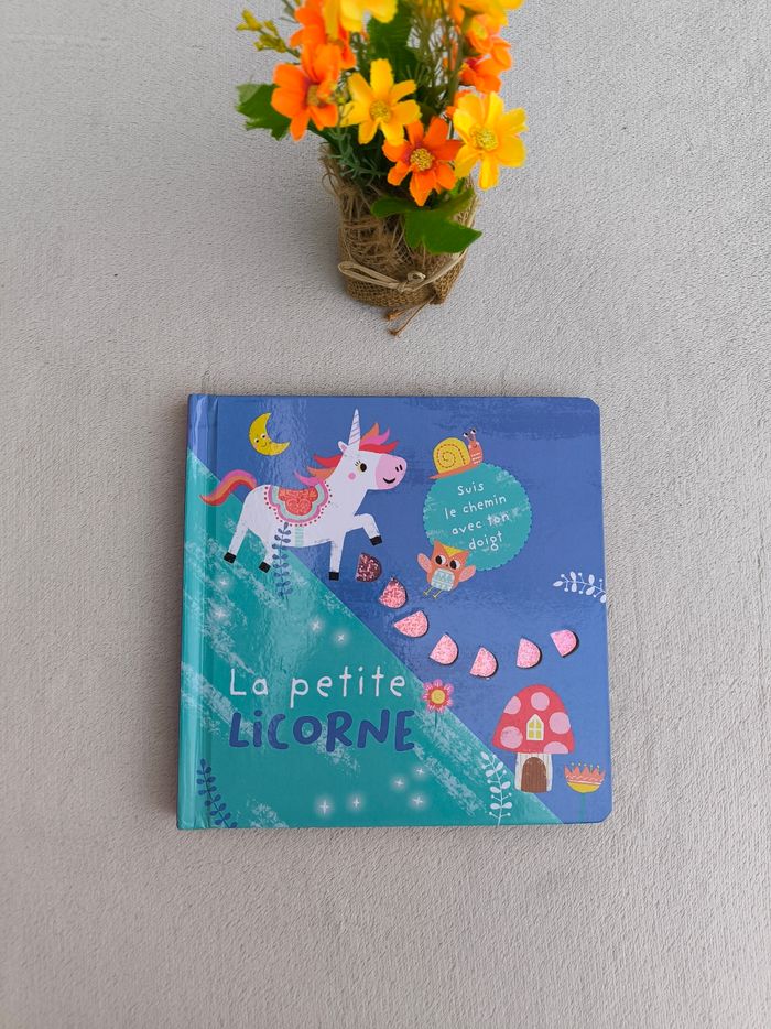 Livre La petite licorne