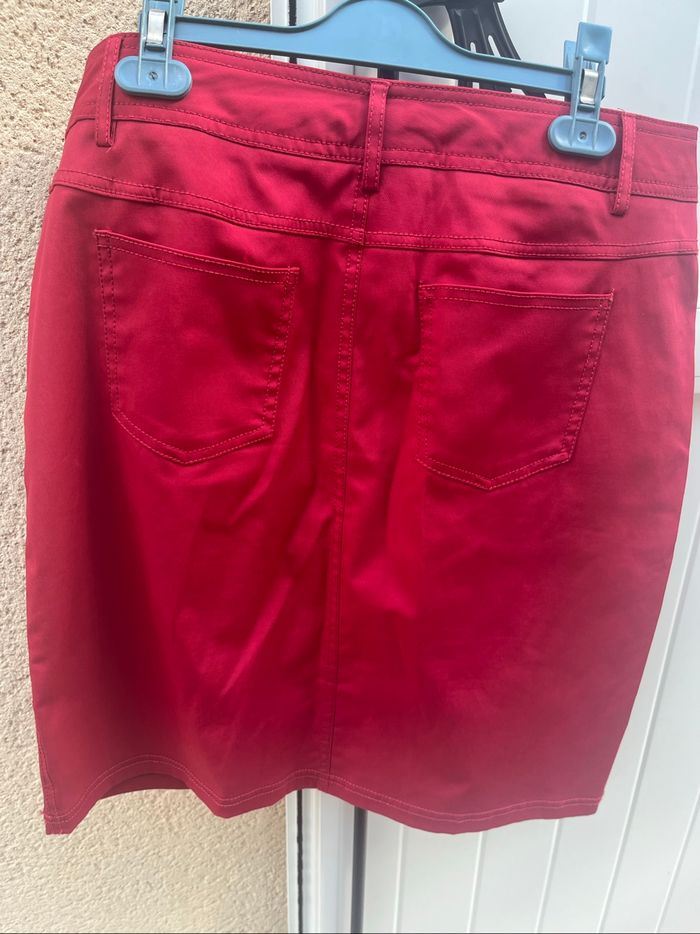 Jupe courte rouge taille 40 - photo numéro 2