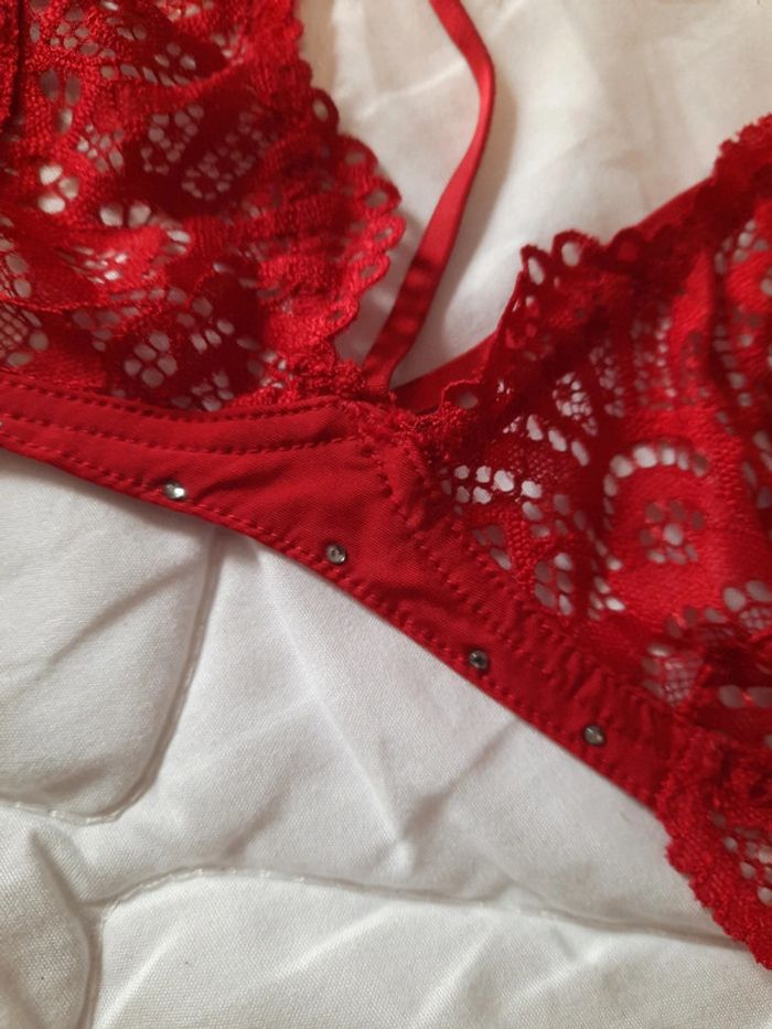 Soutien gorge - photo numéro 4