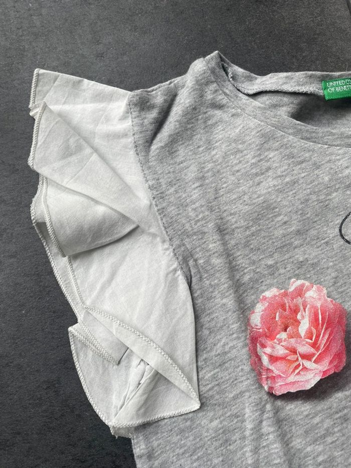 T-shirt Benetton motif fleurs 8-9 ans - photo numéro 3