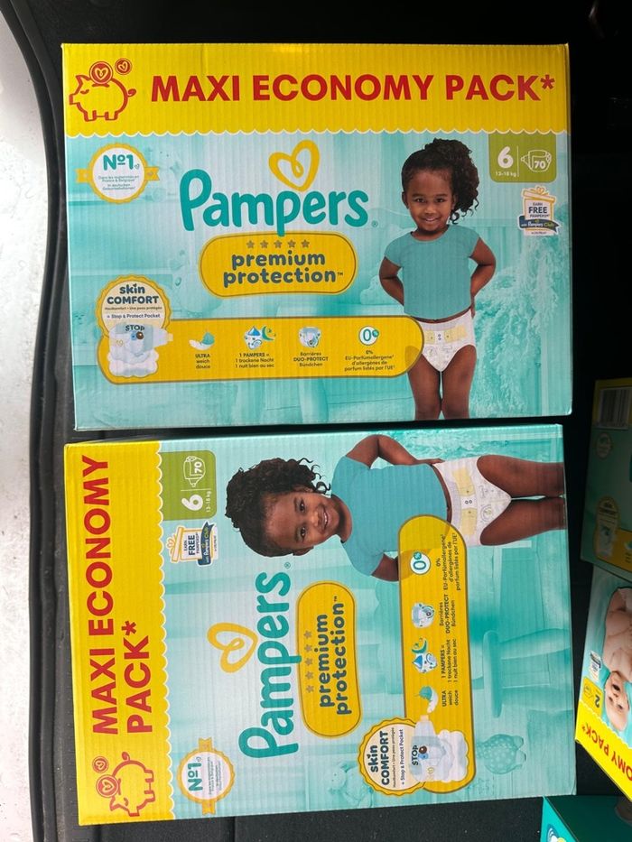 Couches pampers premium protection