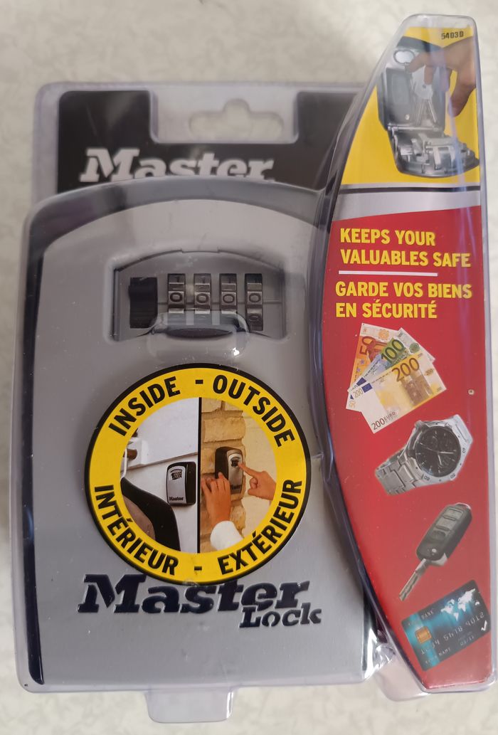 Boîte à clé à code Master Lock 5403EURD Neuf