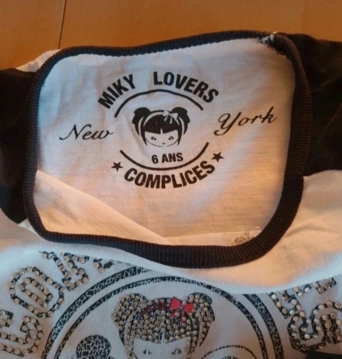 T-shirt fille 6 ans - photo numéro 4