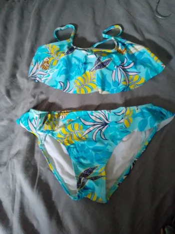 Maillot de bain 2 pièces 10 ans