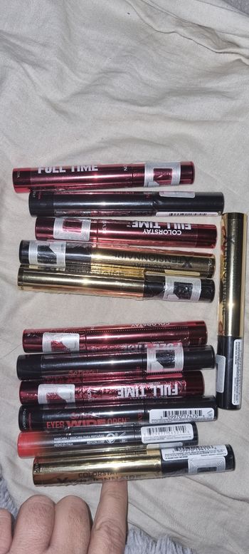 12 mascara revlon à 60e