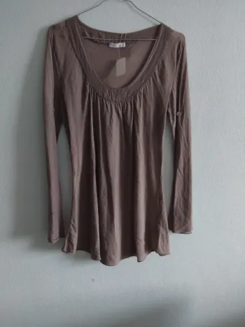 Haut légèr taille M