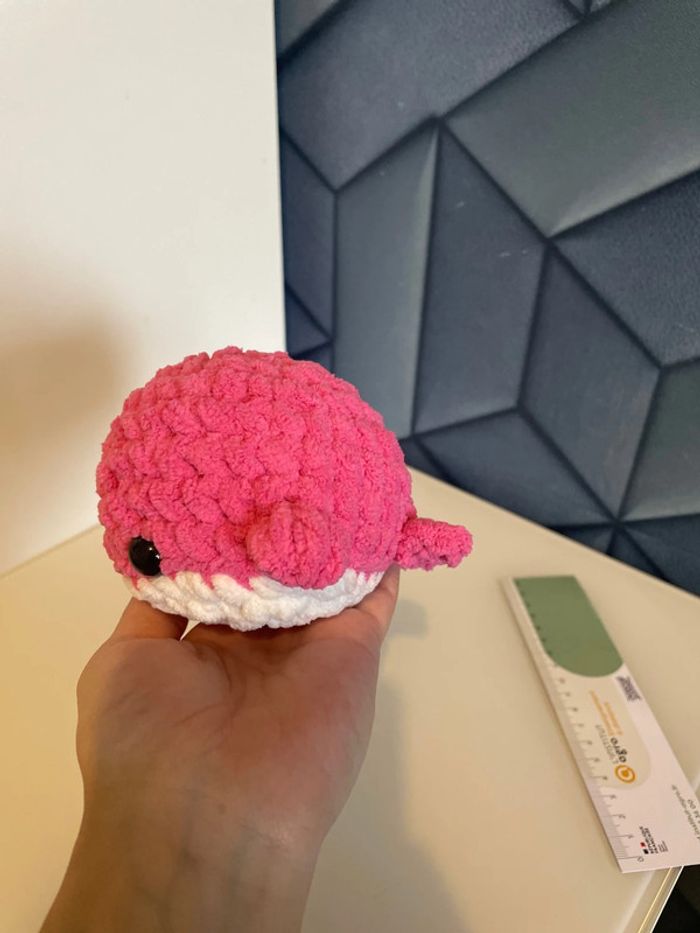 Baleine rose amigurumi - photo numéro 5