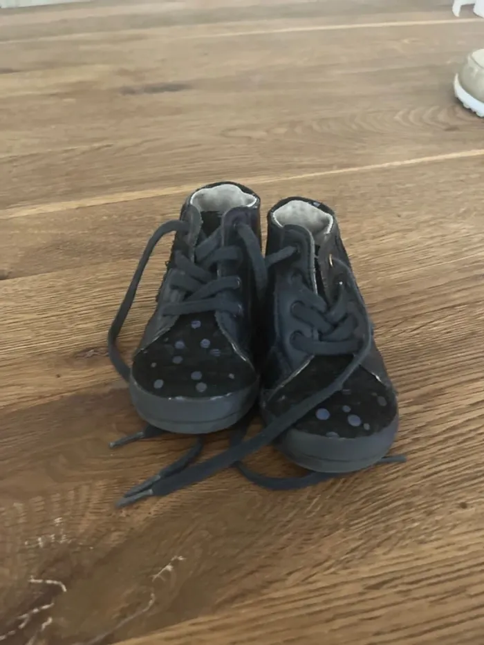 Chaussure bébé - photo numéro 2