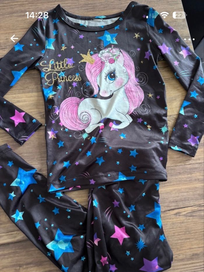 Pyjama 2 pièces licorne 4-5 ans