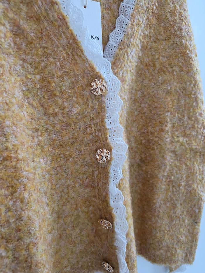 Gilet moutarde taille unique in april 1986 - photo numéro 3