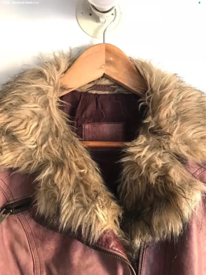 Veste en cuir Bershka taille 40 - photo numéro 2