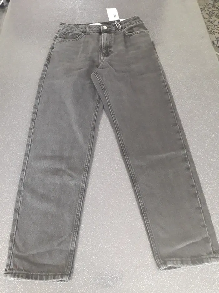 Jean regular MNG neuf