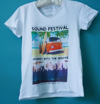 T-shirt garçon Deeluxe 12 ans TBE blanc sound festival groove