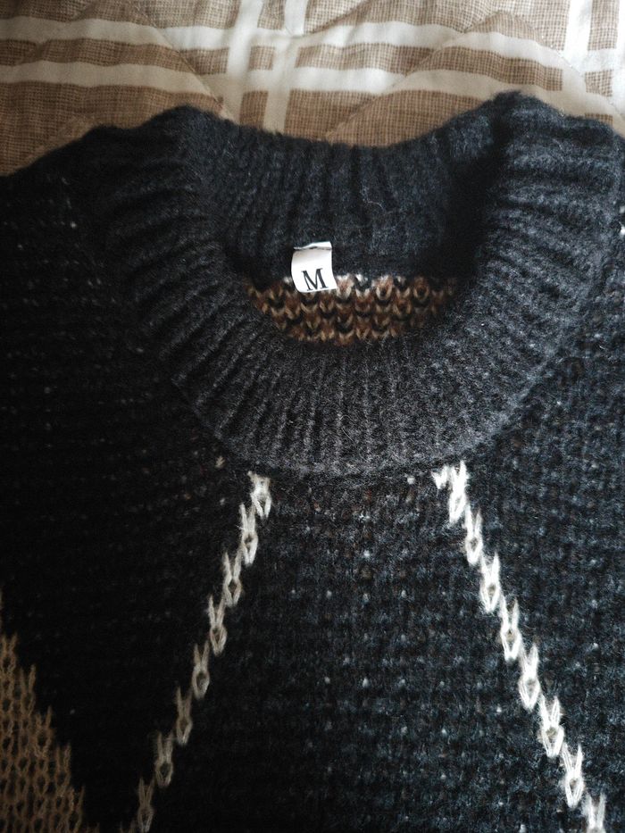 Pull épais taille M - photo numéro 3