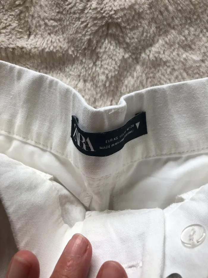 Short blanc Zara en XS - photo numéro 3