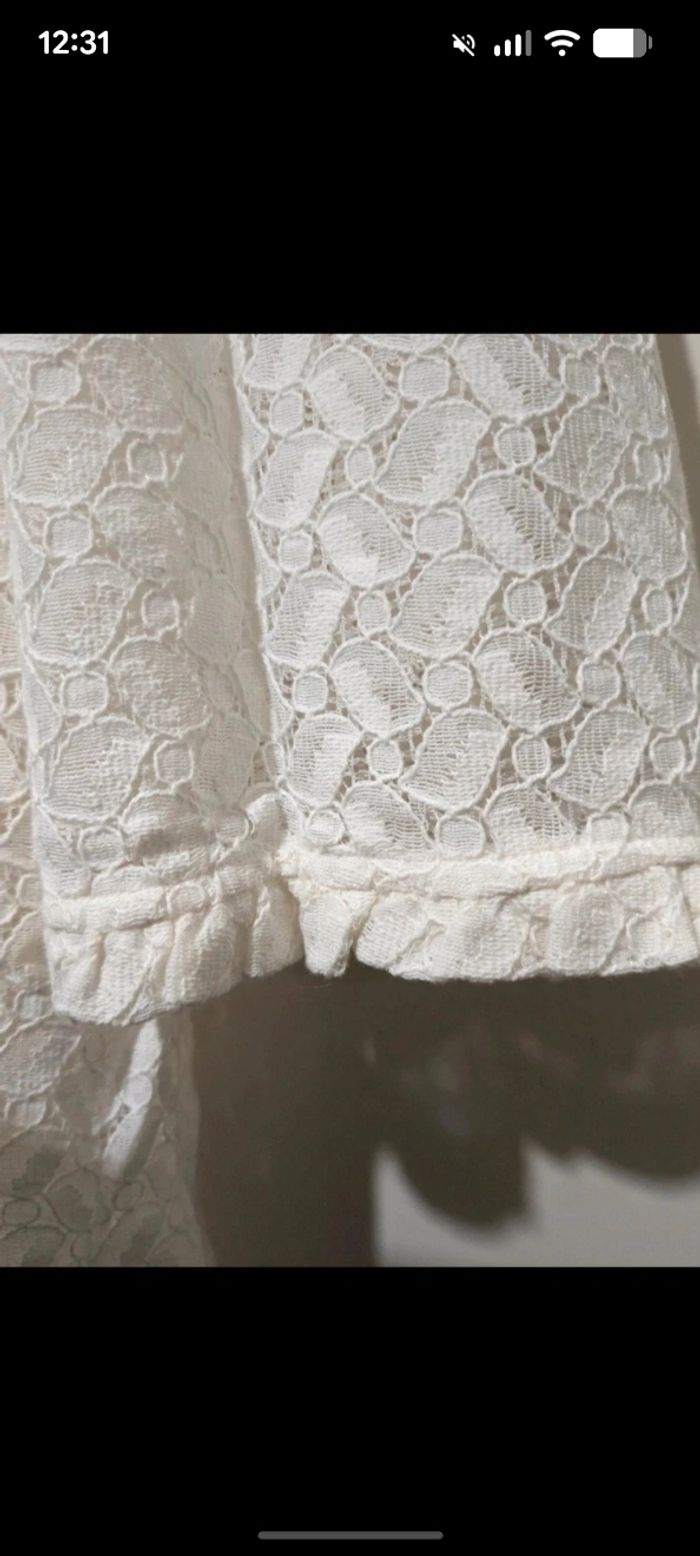 Magnifique blouse Kiabi en dentelle blanc écru. Taille 54/56 - photo numéro 3