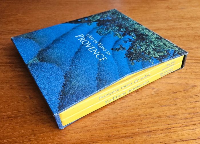 Coffret "L'art de vivre en Provence".
Comprenant 2 livres - photo numéro 2