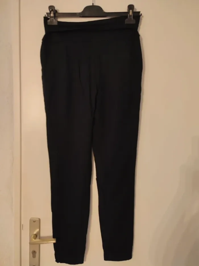 Pantalon noir camaïeu - photo numéro 4