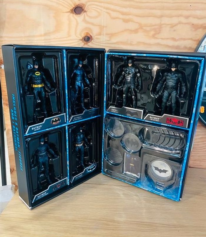 Coffret collector 6 figurines Batman et Batsignal - photo numéro 3