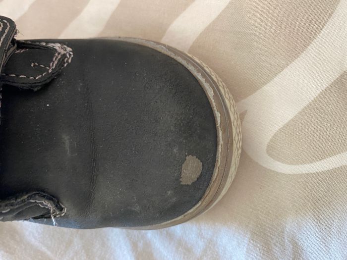 Chaussures noires molletonnées 22 - photo numéro 3