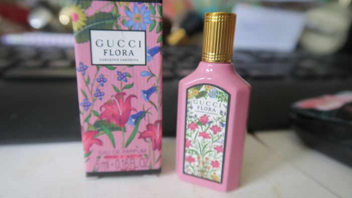 Miniature de parfum Gucci Flora Gorgeous gardénia