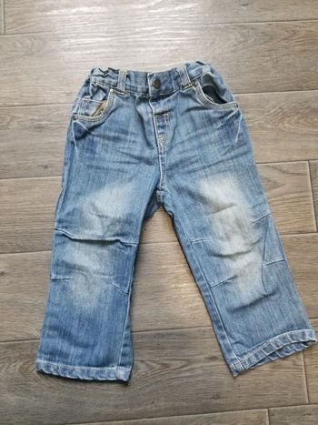 Jeans taille 3 ans bon état