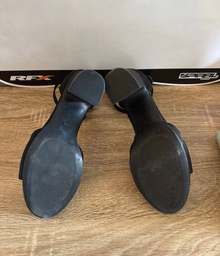 Chaussure à talon - photo numéro 5