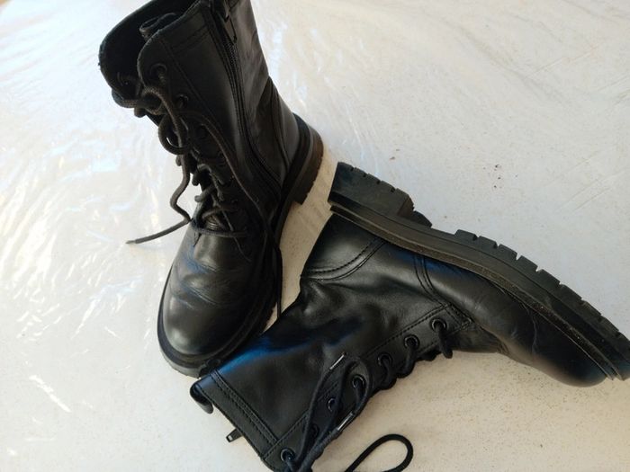 Bottes fille t.31 Zara