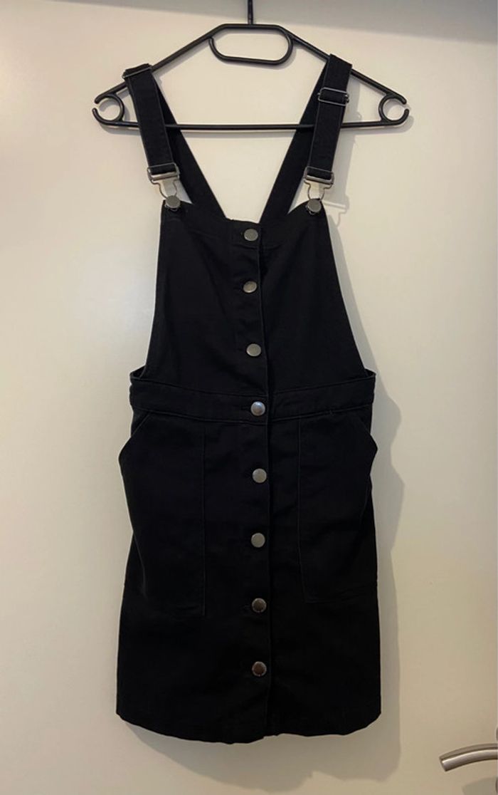 Robe salopette noire - photo numéro 3