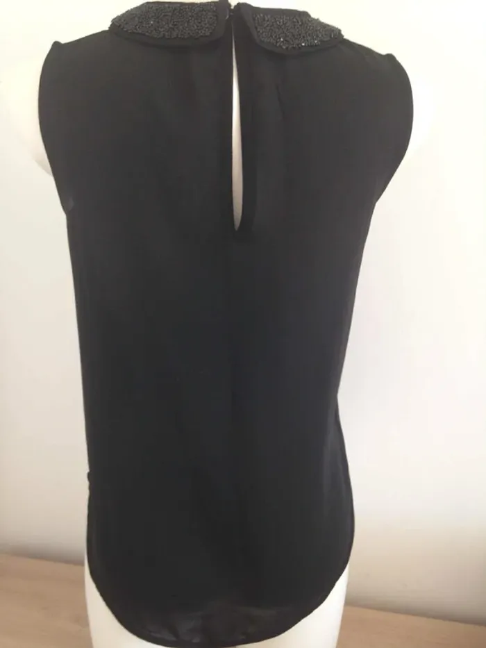 Débardeur blouse sans manches col claudine bijoux perles S 36 Kiabi - photo numéro 7