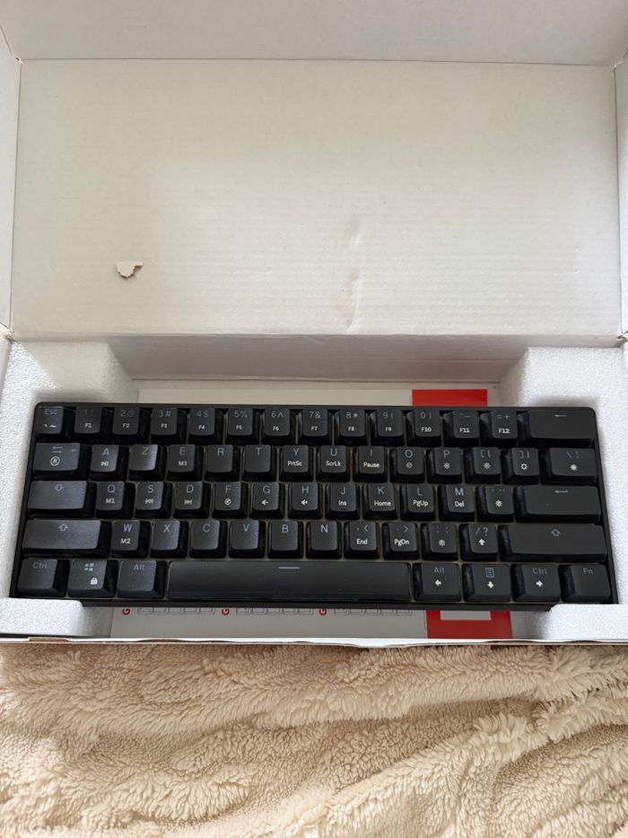 Clavier HK Gaming GK 61
