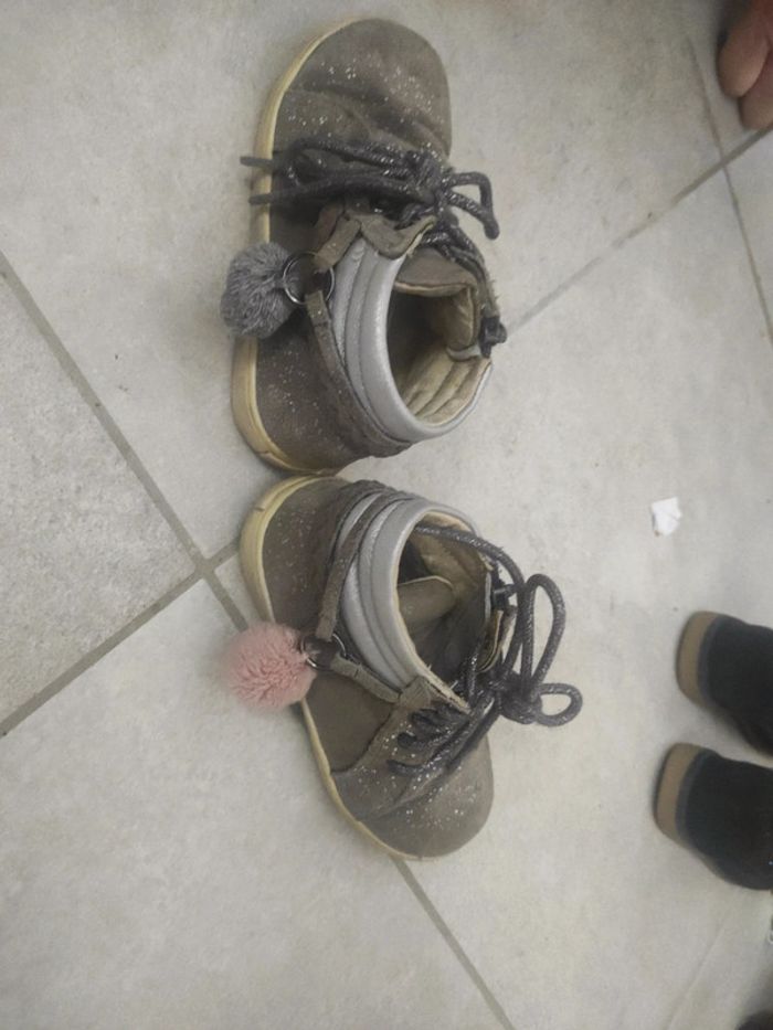 Lot de chaussures : bottines, baskets,ballerines et chaussures à lacet en cuir 27 - photo numéro 7