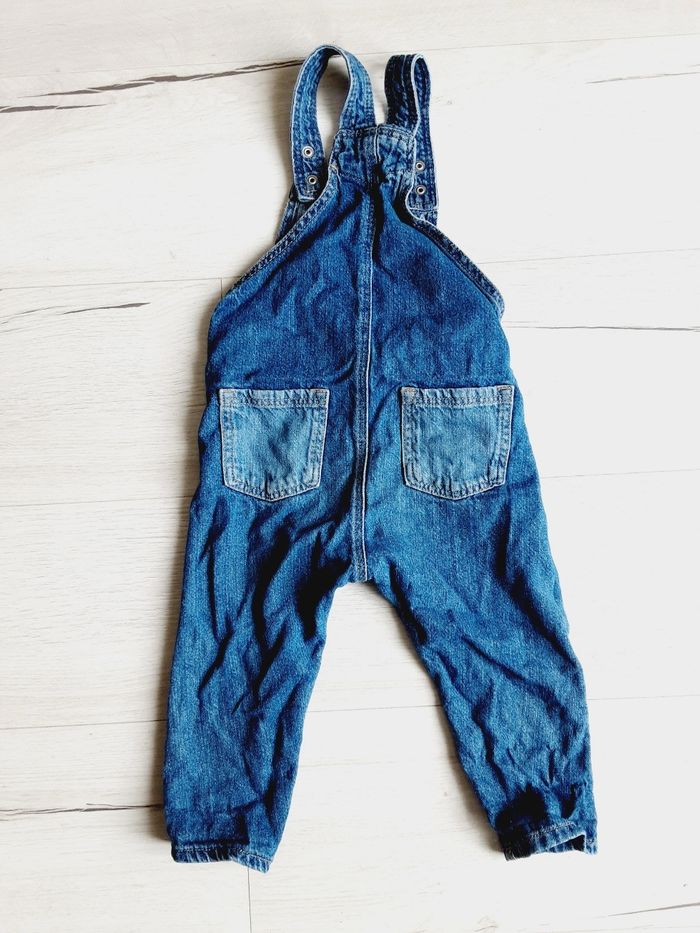 Vêtement bébé garçon salopette jean H&M 2 ans - photo numéro 4