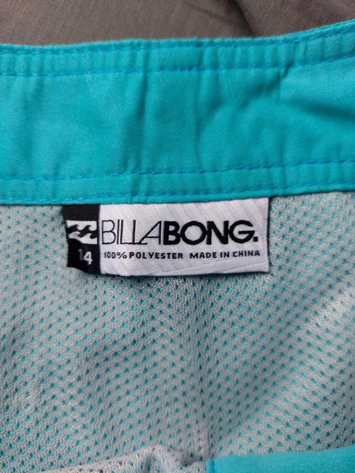 Short de bain Billabong
taille 14 ans - photo numéro 5