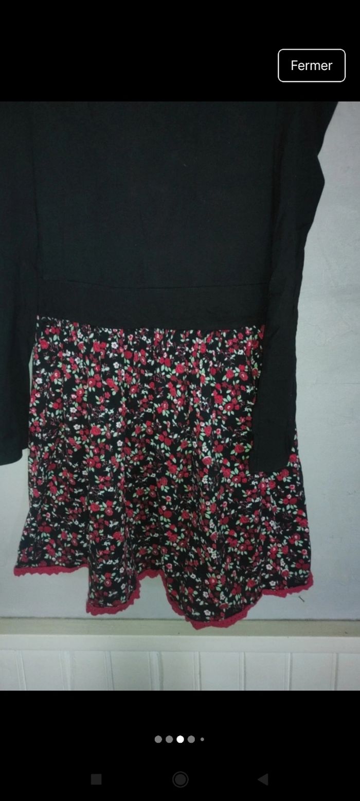 Très belle robe fille e30 - photo numéro 3