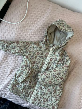 Veste imperméable Zara taille 104