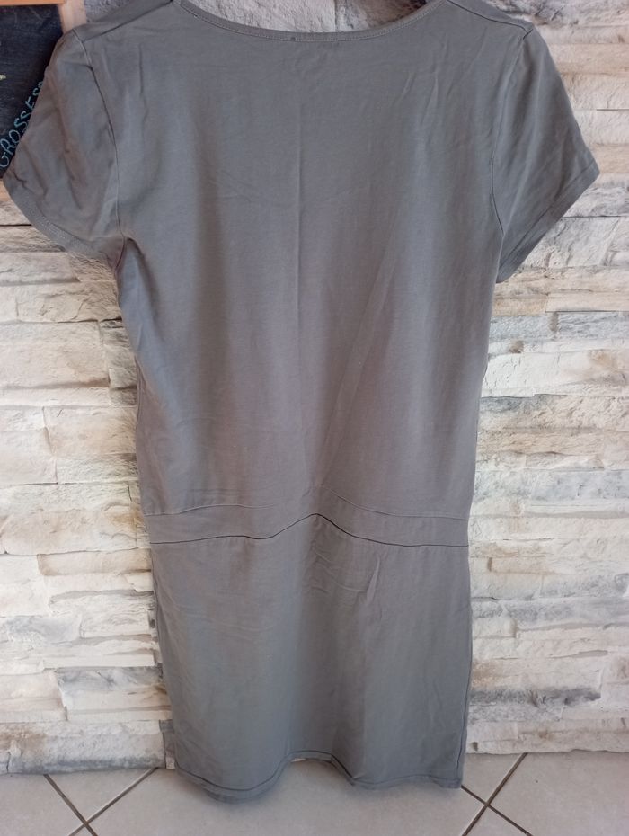 Robe de grossesse taille L en très bon état - photo numéro 3