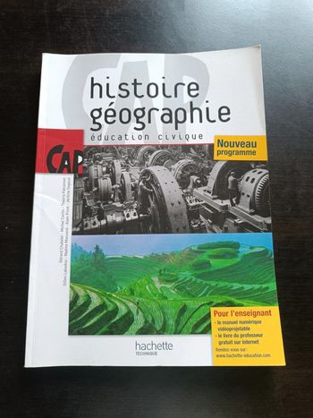 Livre HISTOIRE GEOGRAPHIE EDUCATION CIVIQUE - CAP