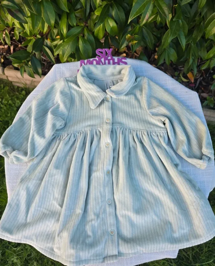 Robe velours côtelé bébé – 6 mois - photo numéro 4