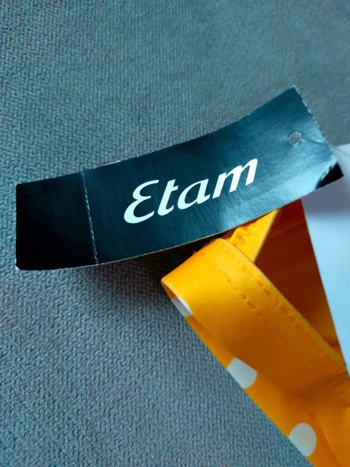 Haut de bikini jaune à pois blancs – Etam – Taille 42 – Neuf avec étiquette - photo numéro 4