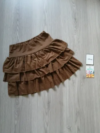 Jupe marron en daim à volants / sans marque / (10ans)