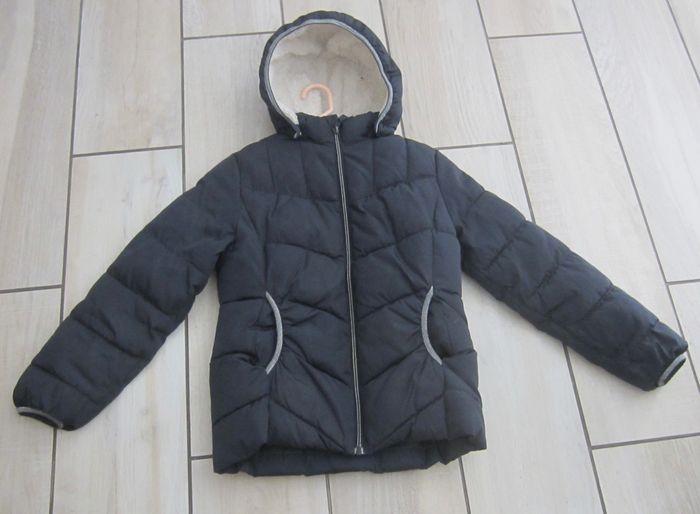 Blouson/doudoune a capuche 10 ans - photo numéro 10
