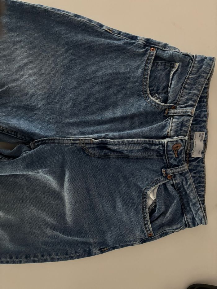 Jean Mom Bershka taille 36 - photo numéro 3