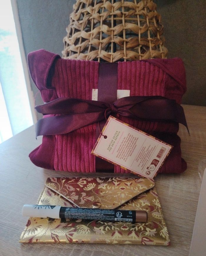 Sac weekend pochette et fard à paupières