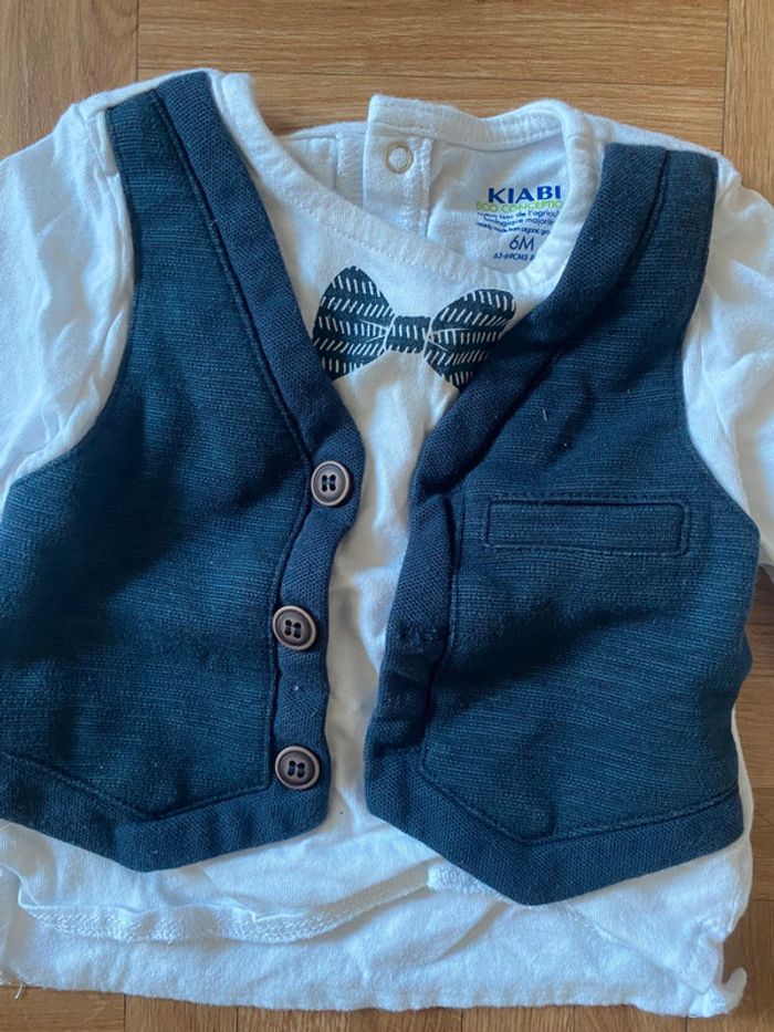 Blazer sans manches intégré sur t shirt Kiabi taille 6 mois - photo numéro 2