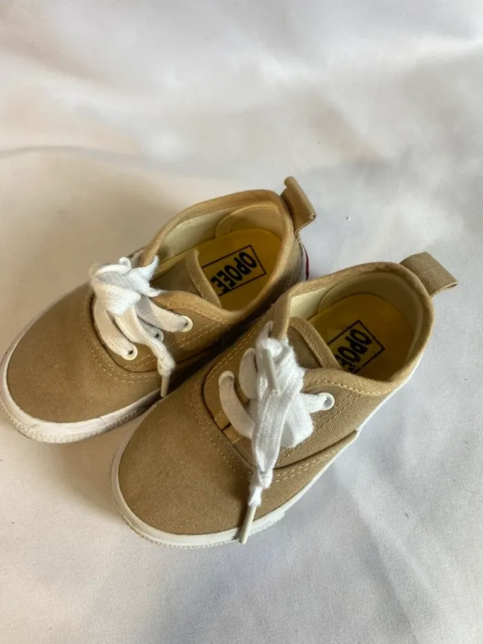 Chaussures - 23 - photo numéro 2