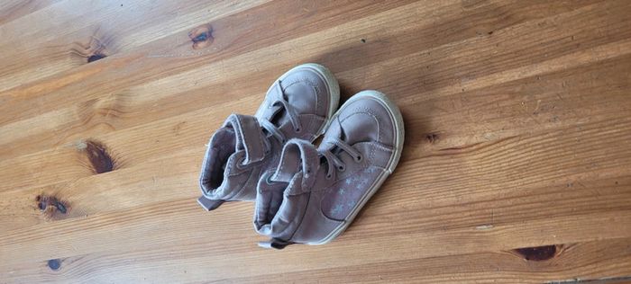 Chaussure fille 22 - photo numéro 2