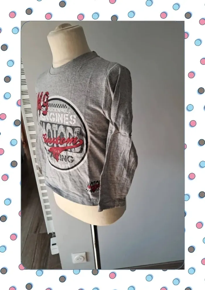 Tshirt manche longue 5 ans - photo numéro 2