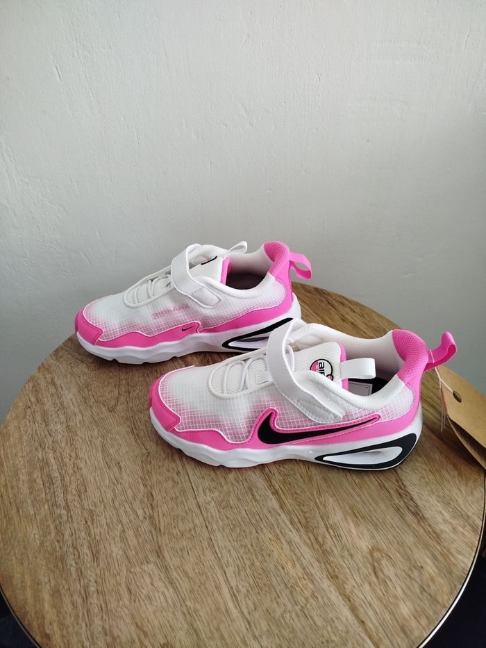 Baskets Nike T 31 - photo numéro 3